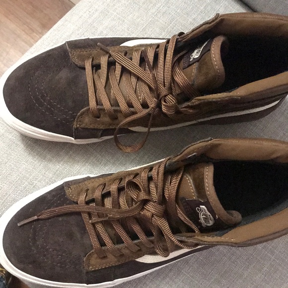 Men’s Vans - Picture 6 of 6